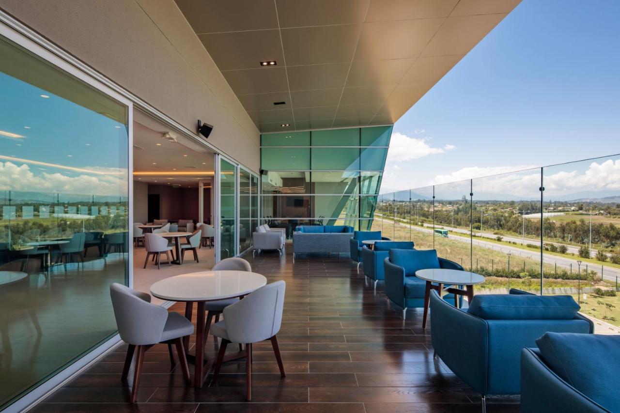 Holiday Inn - Quito Airport By Ihg تابابيلا المظهر الخارجي الصورة The VIP lounge at the airport.